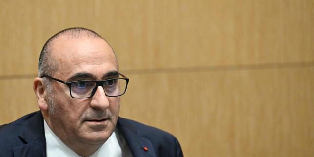 "Prefetto di Parigi: 'Azione dura' prevista per la mobilitazione del 10 settembre contro le politiche del governo francese"