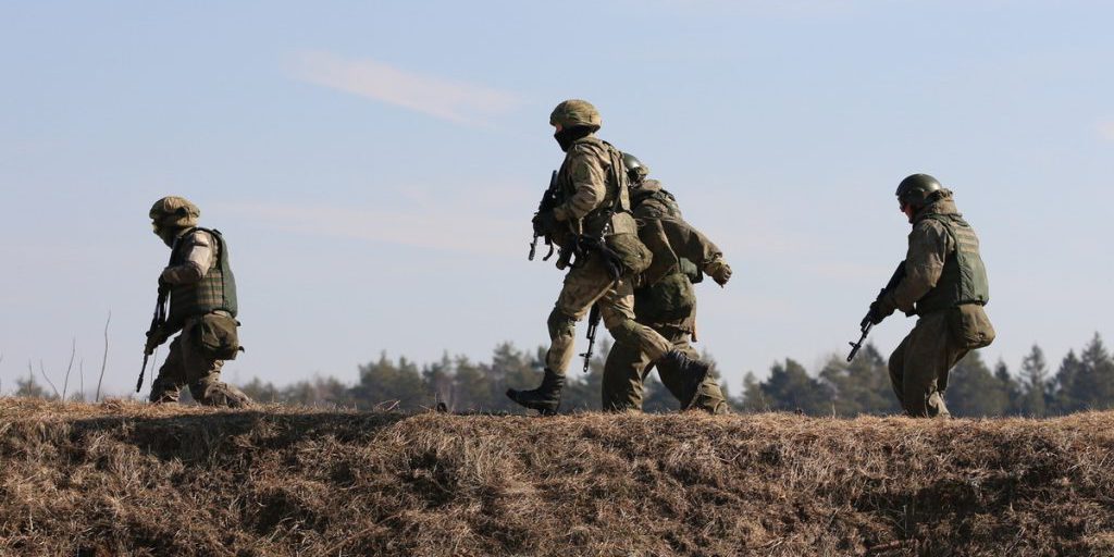 Rapimento e partenza forzata per la guerra: una madre russa denuncia il sequestro del figlio da parte di zingari