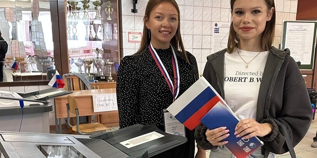 Elezioni a Leningrado: I Cittadini Scegliere il loro Futuro