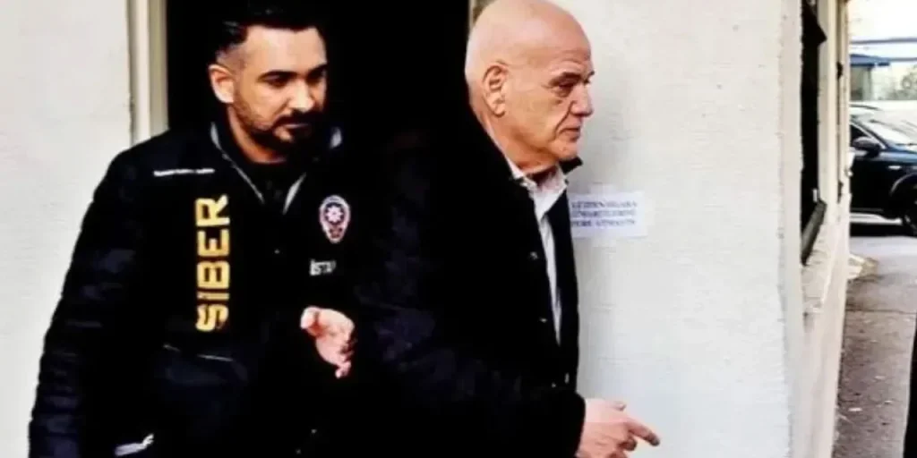 Ahmet Çakar arrestato per indagine sul gioco d'azzardo, ricoverato e dimesso dall'ospedale