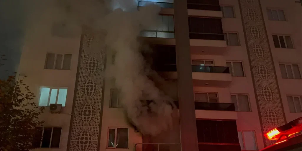 Incendio domestico a Diyarbakır: tre persone colpite, indagine in corso