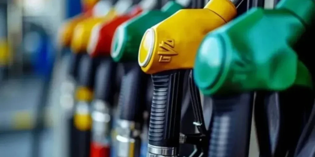 Carburante: prezzi aumentati di nuovo a mezzanotte dopo brevi sconti