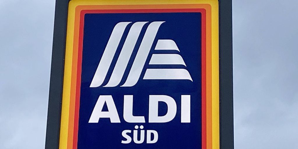 Aldi Süd apre un mercato di Natale a prezzi contenuti, parte dei profitti destinata a beneficenza