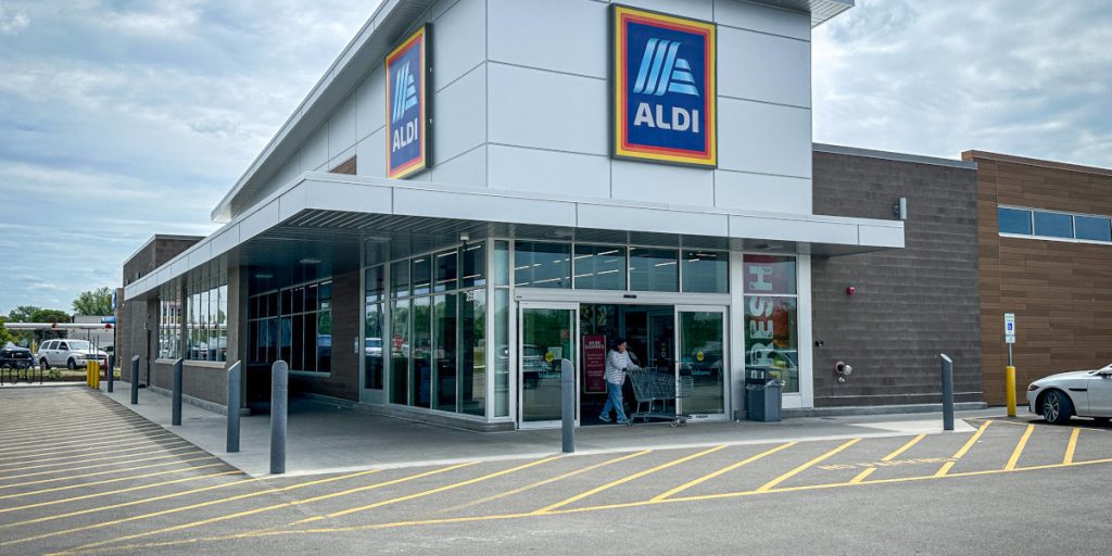 Aldi potrebbe modificare le offerte prima di Natale: cosa sapere