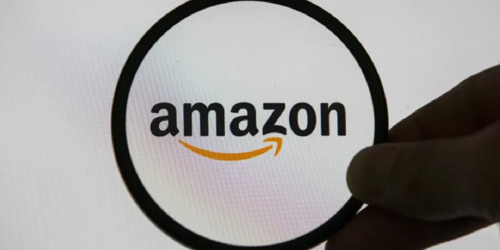 Amazon annuncia la più grande riduzione del personale: oltre 14.000 licenziati