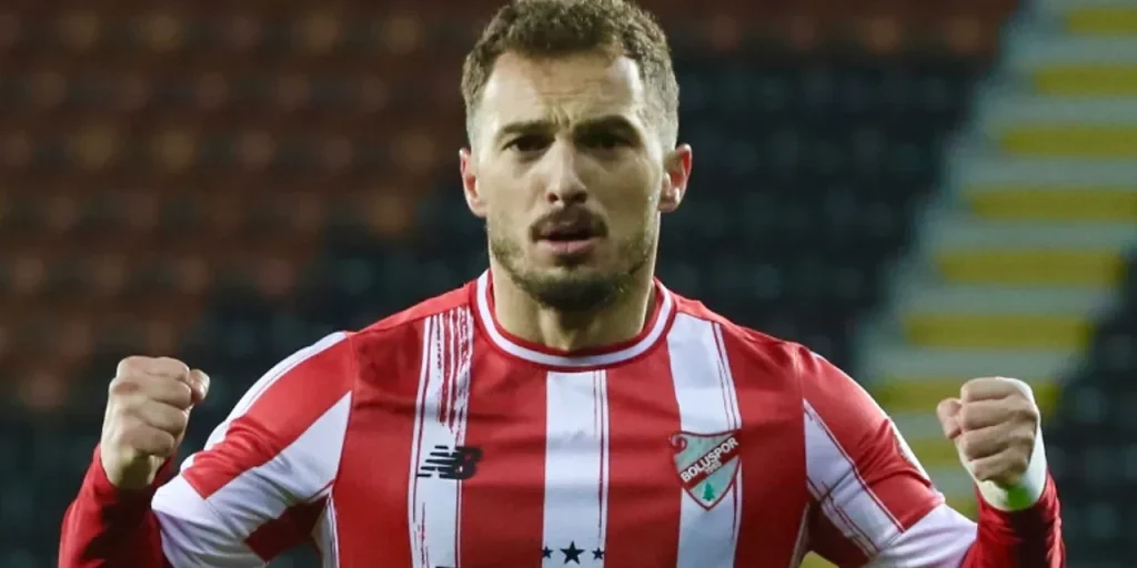 Amed Sportif Faaliyetler acquista l’attaccante kosovaro Florent Hasani