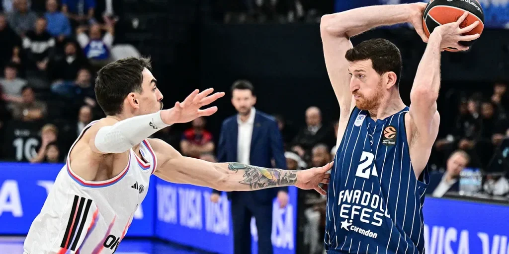 Anadolu Efes perde contro il Paris Basketball nella EuroLeague