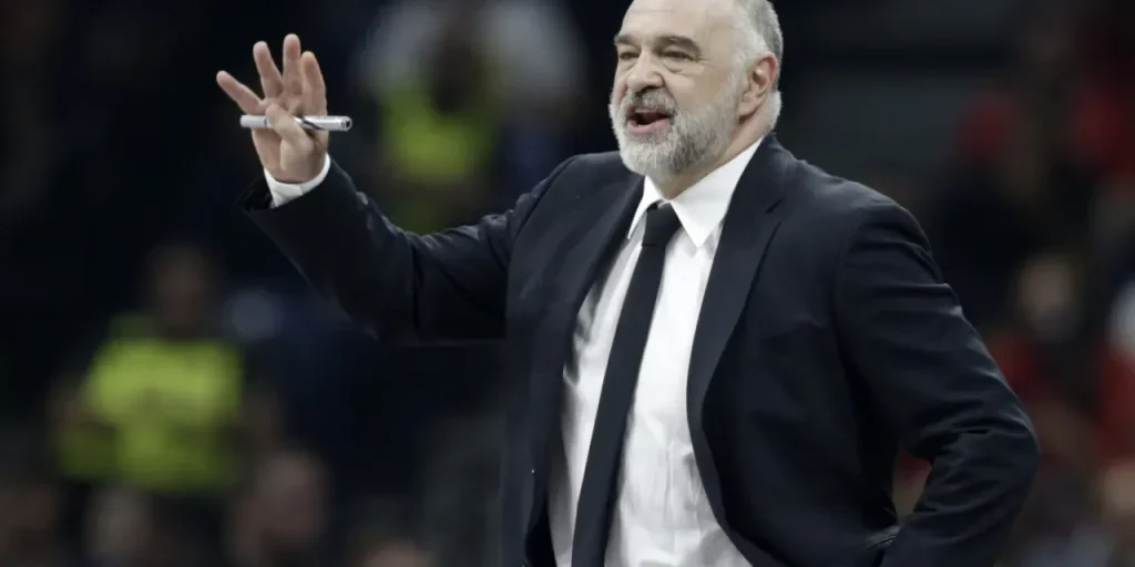 Anadolu Efes cambia allenatore: Igor Kokoskov lasciato, Pablo Laso nuovo tecnico