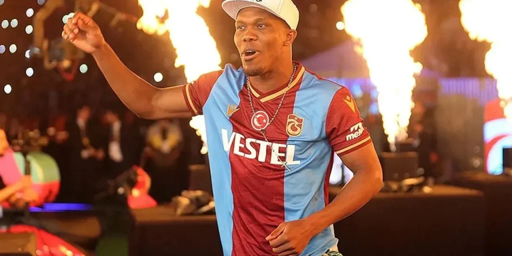 Trabzonspor vince 2‑1 al Kasımpaşa: Nwakaeme parla del suo futuro nel club