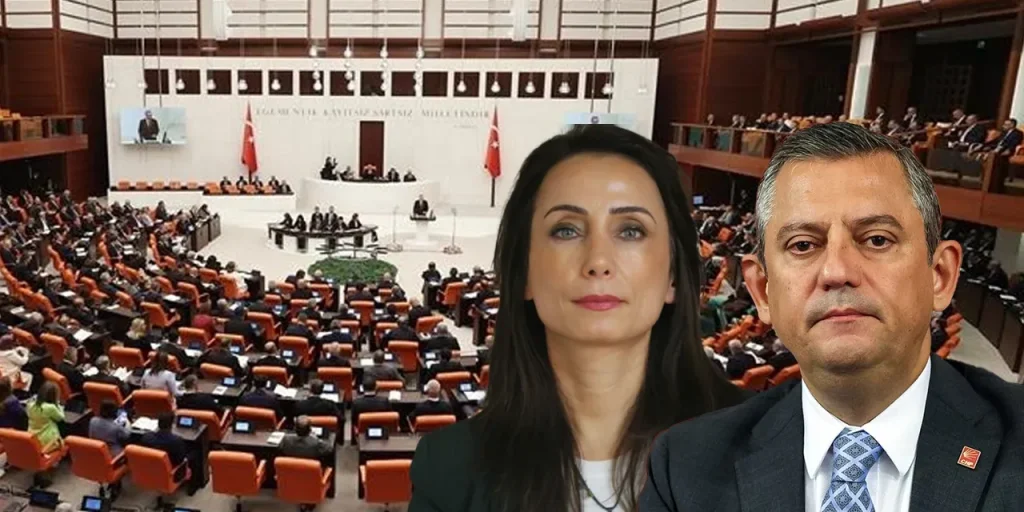 11 deputati presentano fascicoli di immunità parlamentare al Presidente della Camera