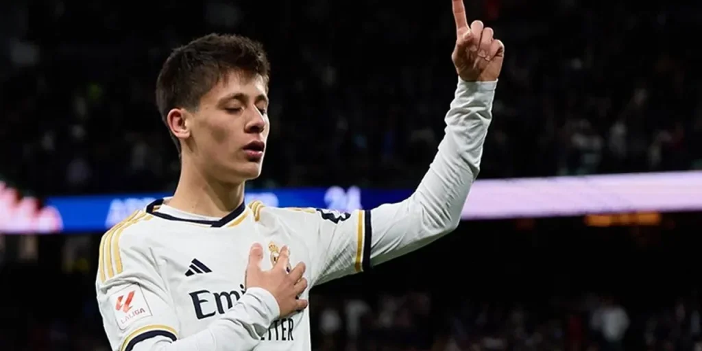 Arda Güler premiato come Sportivo dell'anno 2025 dalla BAKTOD