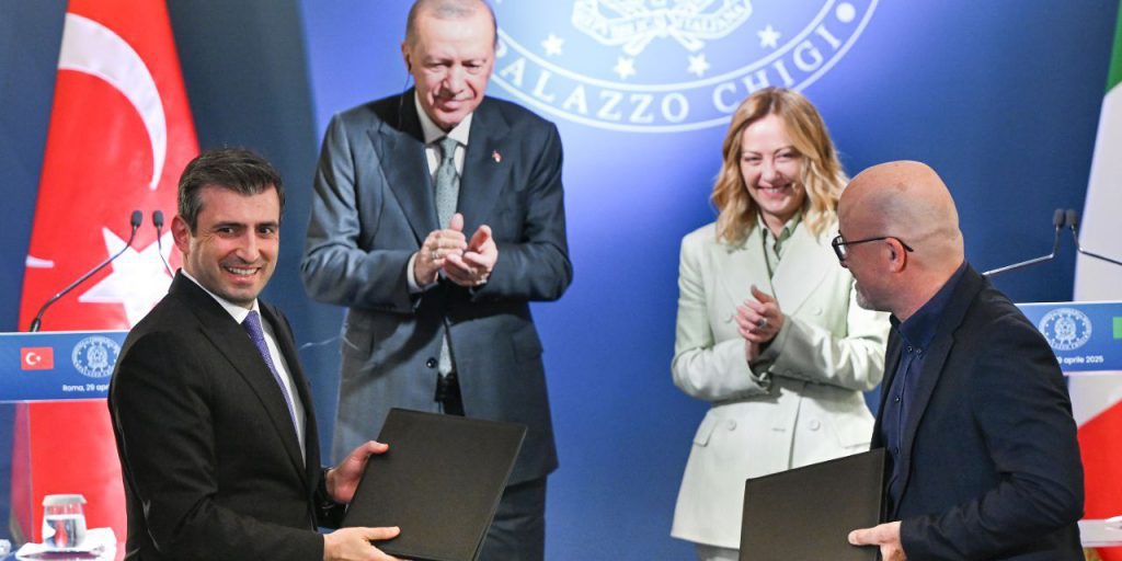 Avrupa’da ilk! Türkiye ile İtalya ortak SİHA için masada