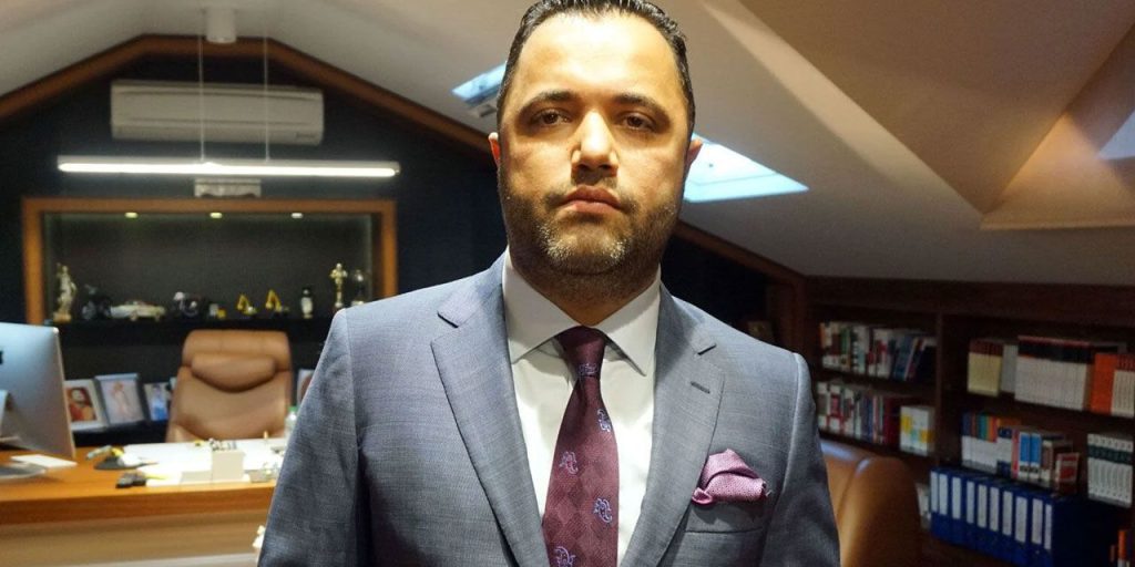 Avvocato Rezan Epözdemir a rischio di 12 anni di carcere per corruzione