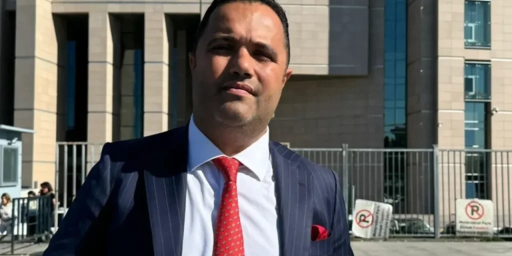 Avvocato Rezan Epözdemir rilasciato dopo cinque mesi di detenzione, con divieto di uscita dal paese