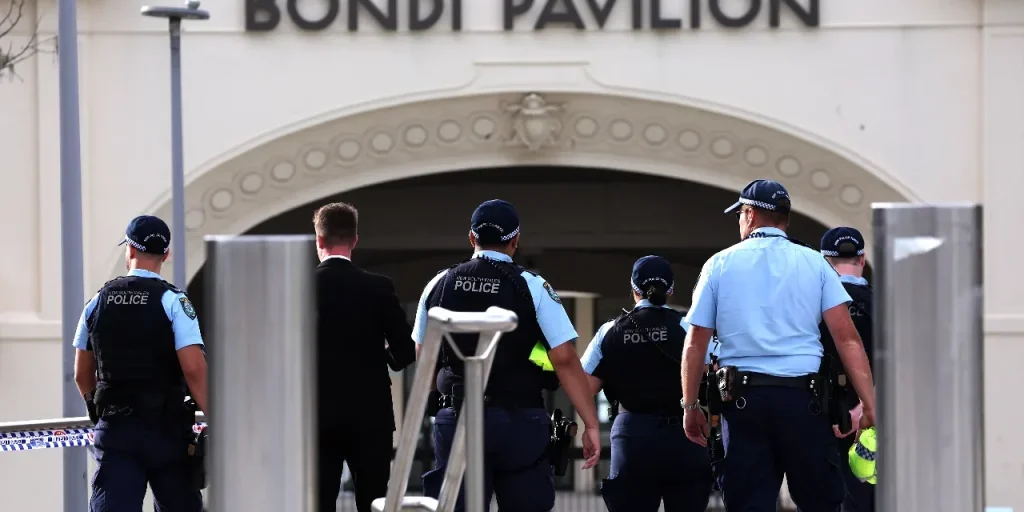 Scoperta foto del responsabile dell’attacco al Bondi Beach: emergono dettagli sul suo passato