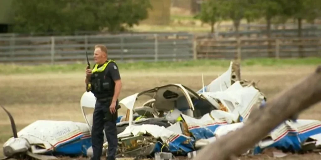 Due piccoli aeromobili si scontrano vicino a Sydney: uno cade in un bosco, l'altro atterra senza incidenti