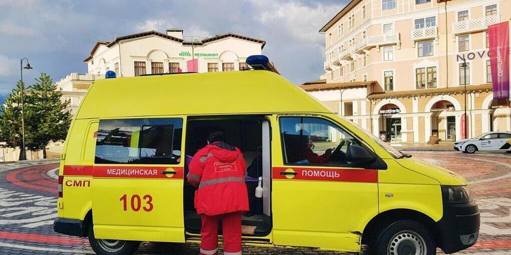 Спасатели Сочи оказали помощь мужчине, получившему приступ в лесу