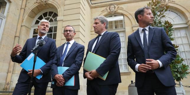 RN : le jeu dangereux des dirigeants de la droite