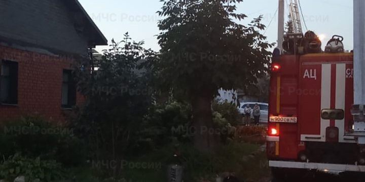 В Калуге 19 спасателей тушили пожар на Промышленной улице