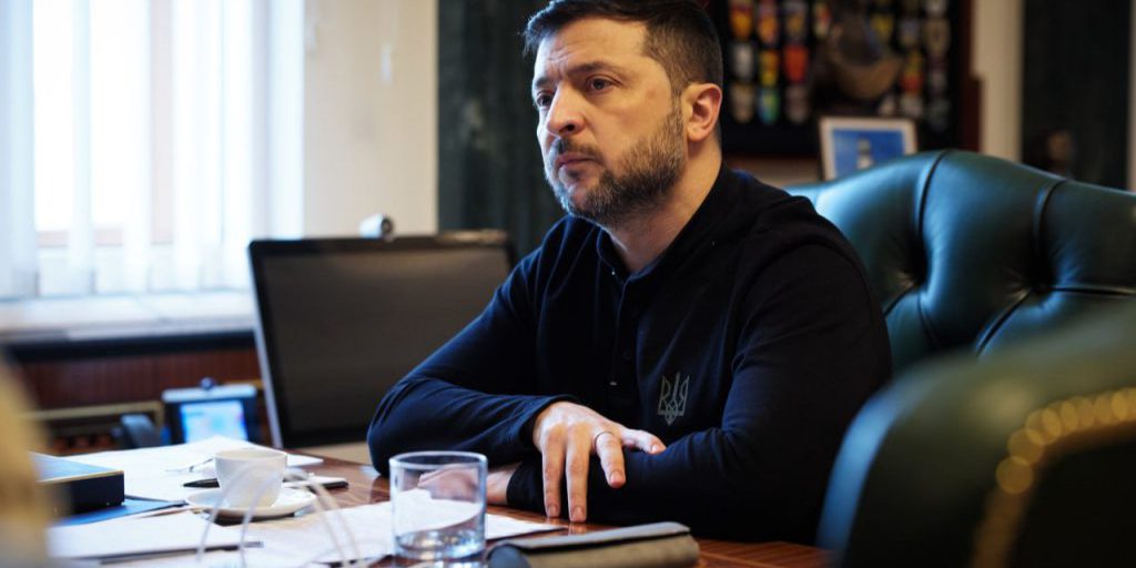 Decreto del Presidente Zelenskyy sulla cittadinanza russa: cosa significa per l'Ucraina e i suoi cittadini