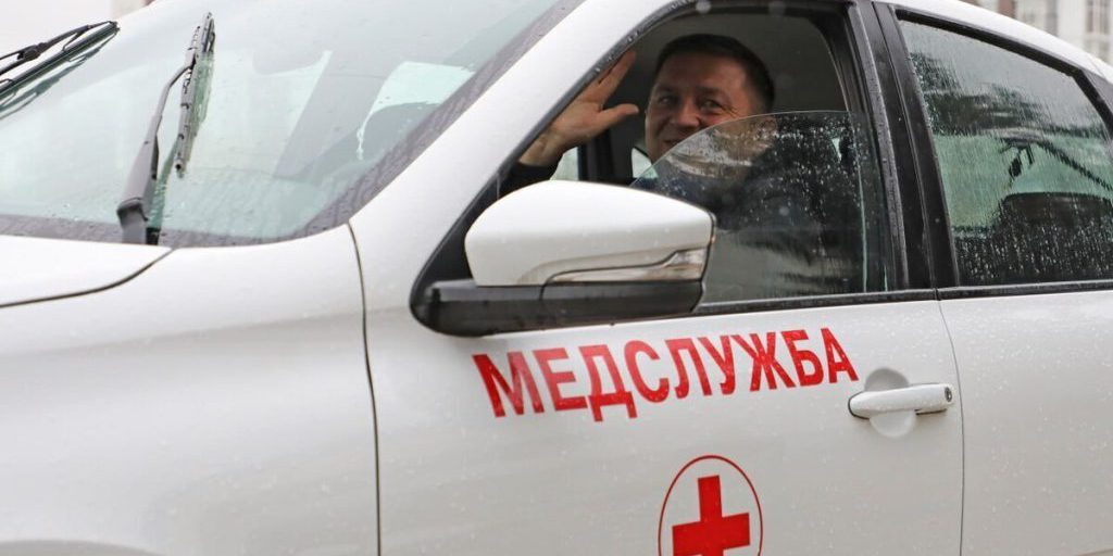 На Кубани медучреждения получили 73 новых автомобиля