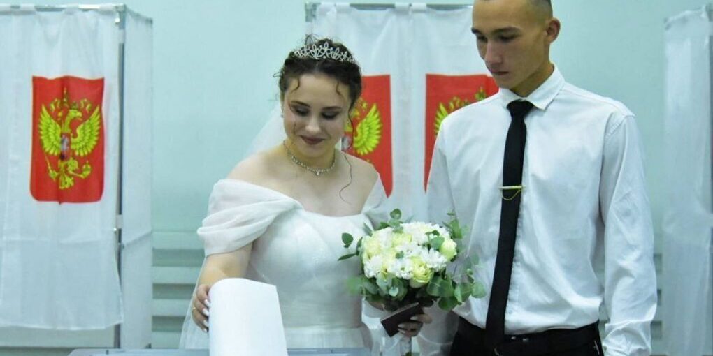 Matrimonio e Democrazia a Budënny: Una Giornata di Amore e Impegno Civico