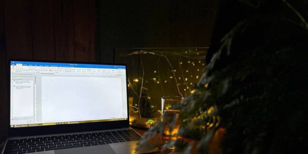 Северянам-удаленщикам посоветовали не работать в домашней одежде, лежа в кровати