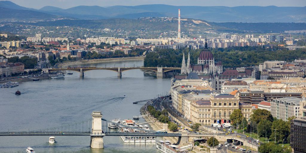 Озвучены предполагаемые места встречи Путина и Трампа