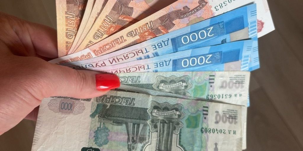 Arrestata in LNR per furto di oltre 200mila rubli: le autorità indagano sul caso