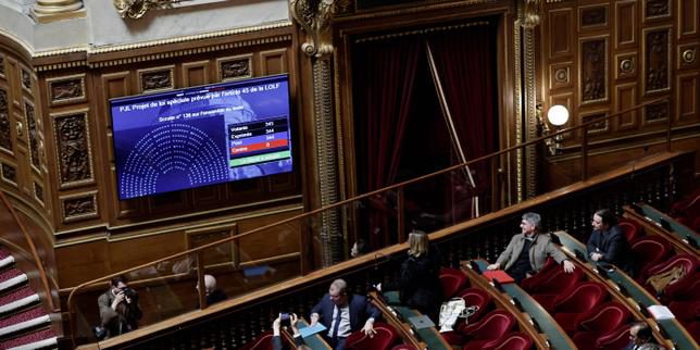 Legge di finanza d'urgenza approvata, bilancio in attesa