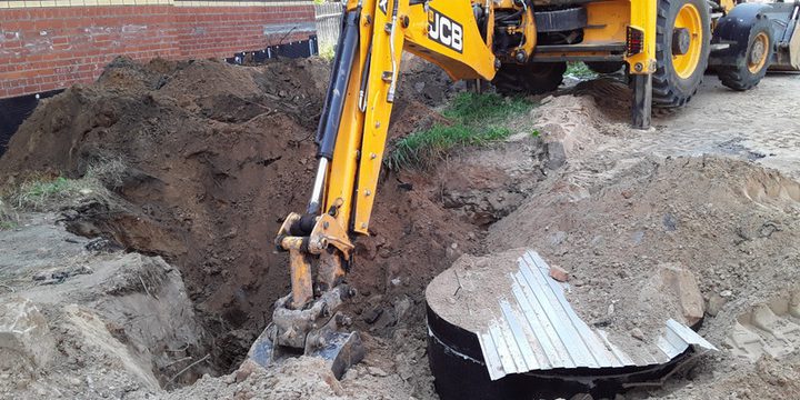 В Костроме из-за ремонта канализации изменили движение транспорта на улице Ткачей