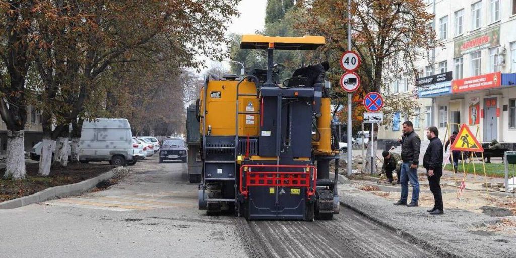 В Черкесске ведутся масштабные работы по ремонту городских дорог