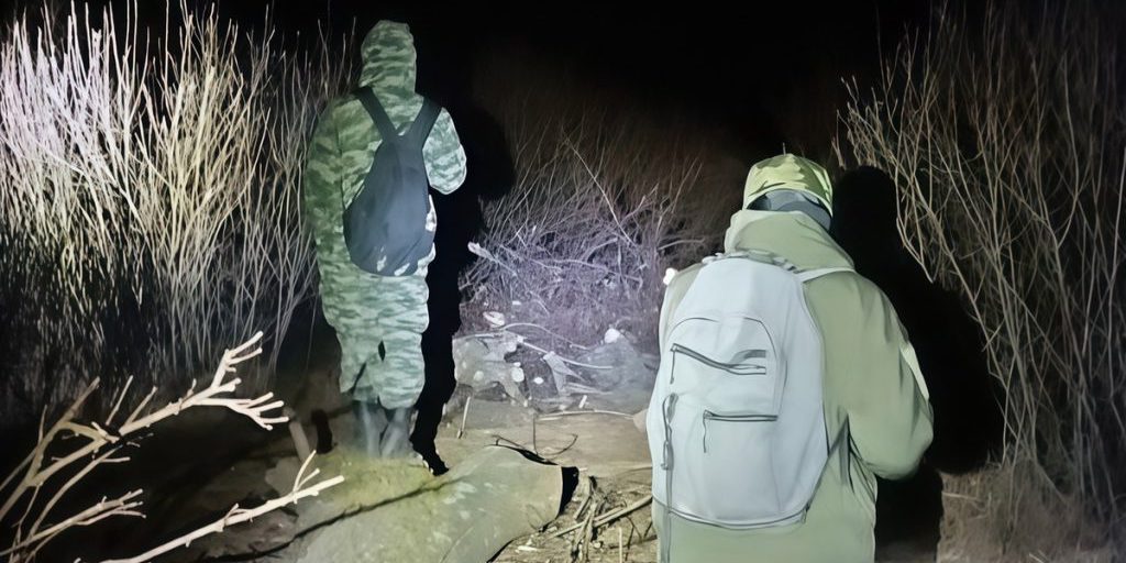 Волонтеры пришли на помощь любителям экстрима, застрявшим в лесу под Тверью