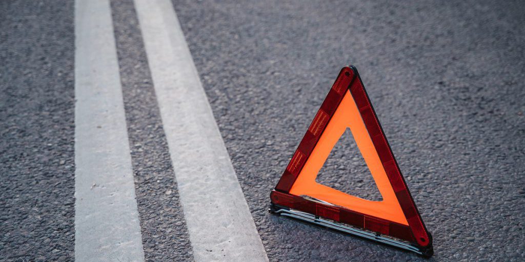 Incidente stradale nella regione di Tver: due persone ferite in una collisione tra due automobili