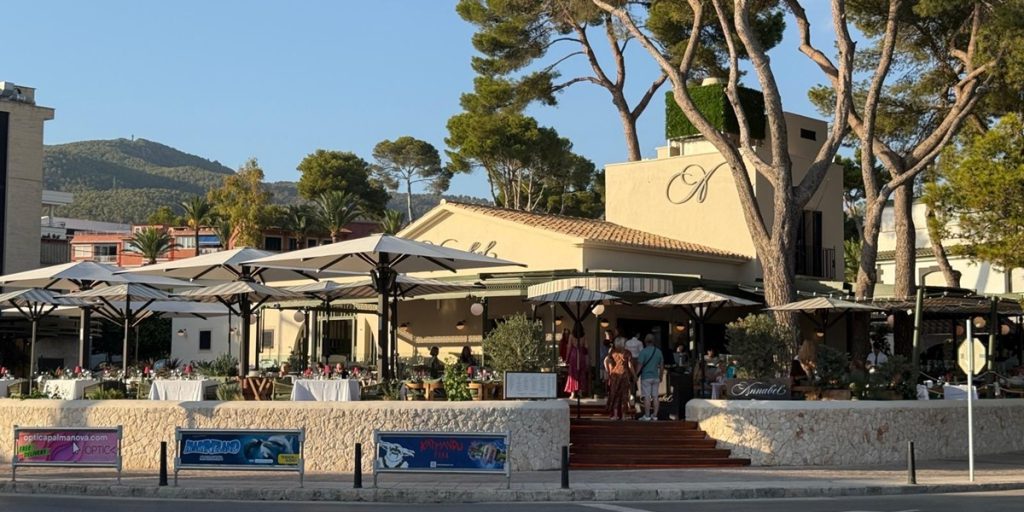 Fattura da 63.000 Euro al Ristorante di Maiorca: La Bufala che Ha Ingannato Internet