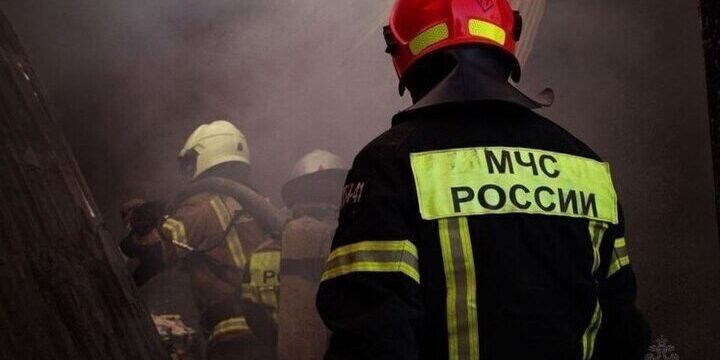 Incendio in scuola dopo attacco di droni: le preoccupazioni per la sicurezza e le possibili conseguenze
