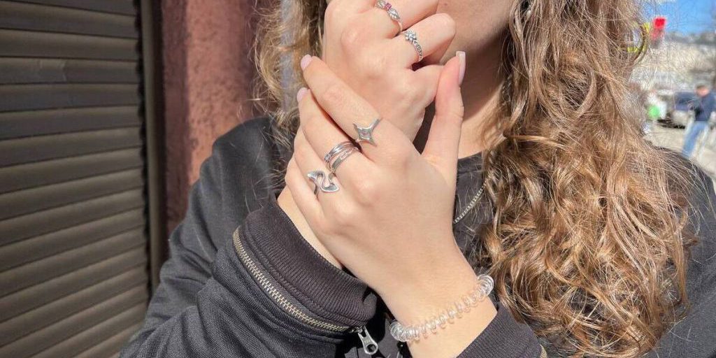 "Avvertimento a San Pietroburgo: forte odore chimico spaventa i residenti"