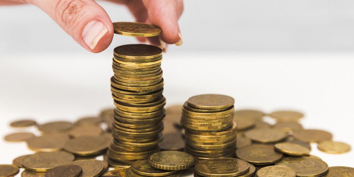 Слесарь из Смоленска потерял 1,2 миллиона рублей, поверив в инвестиции в криптовалюту