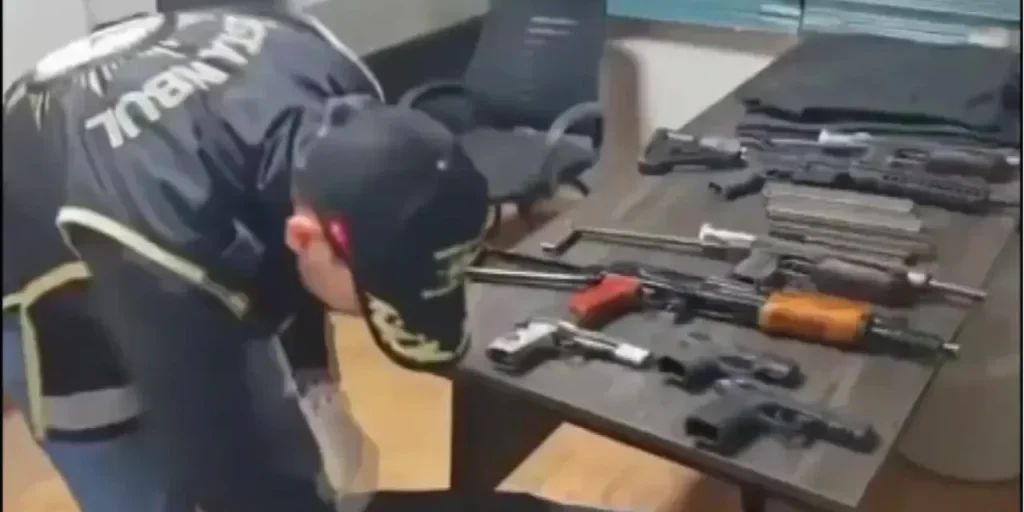 Bahçelievler: sequestro di pistole a lunga canna e arresto di otto sospetti