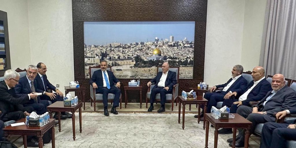 Bakan Fidan ve MİT Başkanı Kalın'dan Katar'da Hamas zirvesi