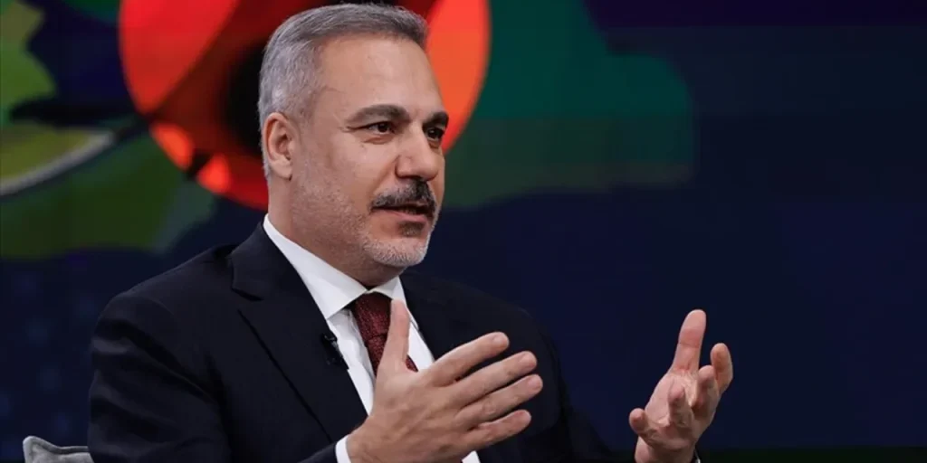 Hakan Fidan incontra Arabia Saudita e UAE per discutere la situazione in Yemen