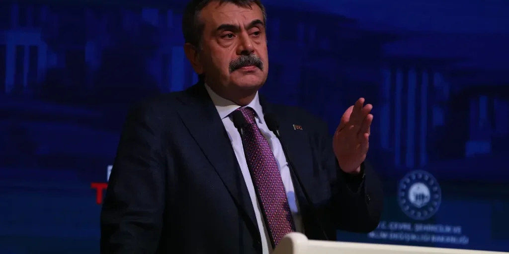 Yusuf Tekin denuncia violenza contro bambini in asilo di Eyüpsultan e chiede maggiore vigilanza del Ministero dell'Istruzione