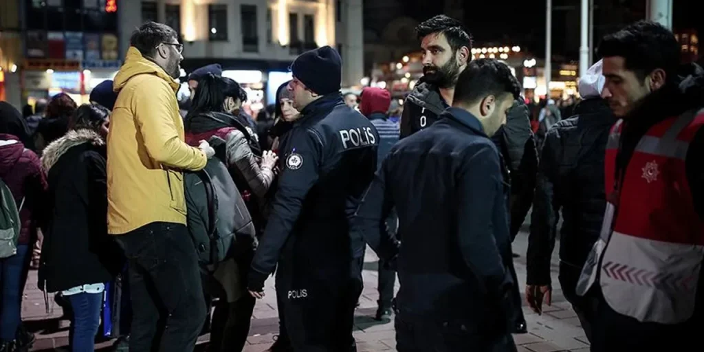 Turquia: 12.687 punti di sicurezza per il Capodanno con 325.267 addetti in servizio