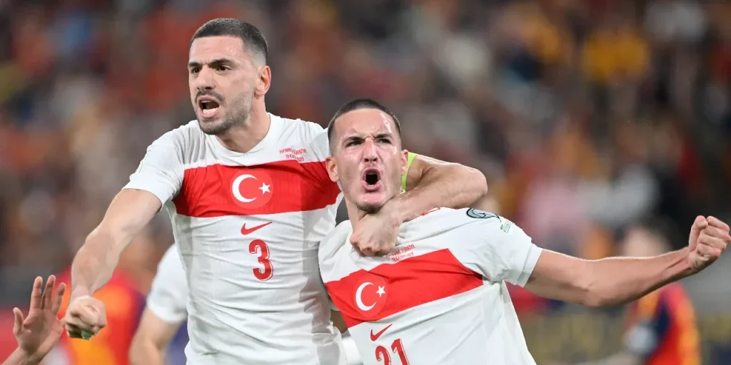 Il valore del primo 11 raggiunge 393 milioni di euro grazie a Deniz Gül e Salih Özcan