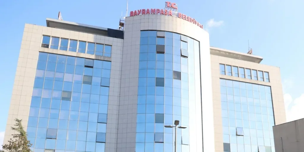 Tre persone rilasciate dopo aver collaborato con le autorità nella indagine sulla corruzione di Bayrampaşa