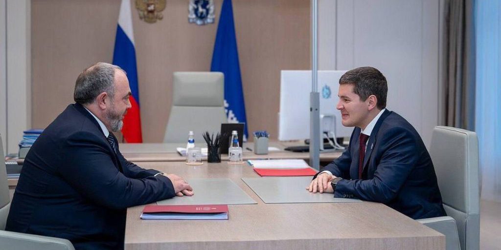 Глава ЯНАО и сенатор Ситников обсудили требующие федеральной поддержки задачи