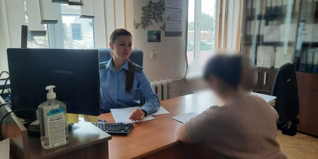 Donna del Crimea condannata a risarcire lo Stato per frode nel programma di maternità