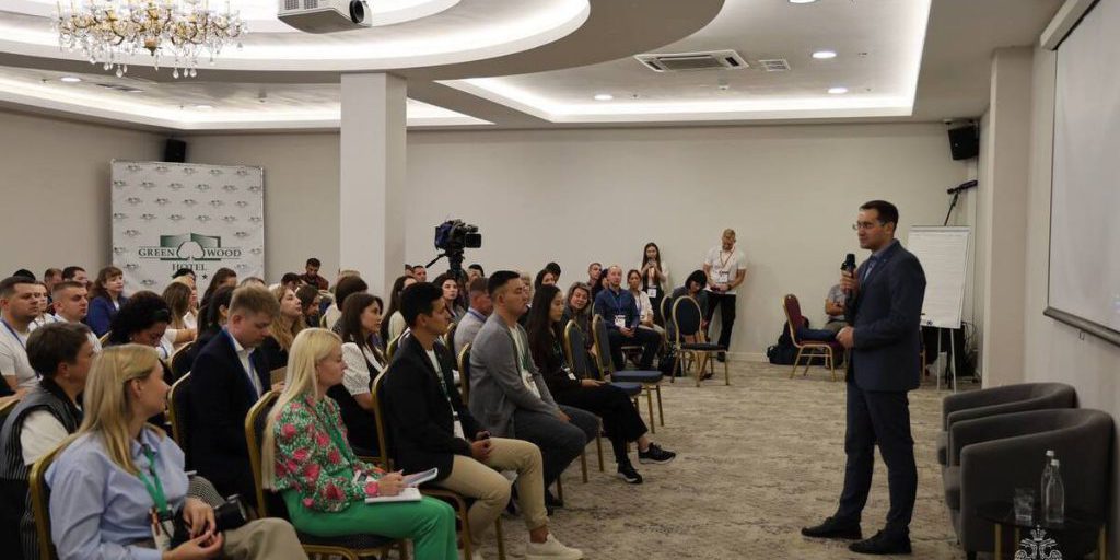 Nomina di una rappresentante della DNR a ruolo di leadership nel Ministero degli Affari Interni della Russia: implicazioni per le relazioni tra Russia e Ucraina