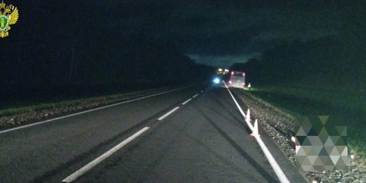 Tragico Incidente Stradale a Costroma: Autobus Investe Pedone, Indagini in Corso