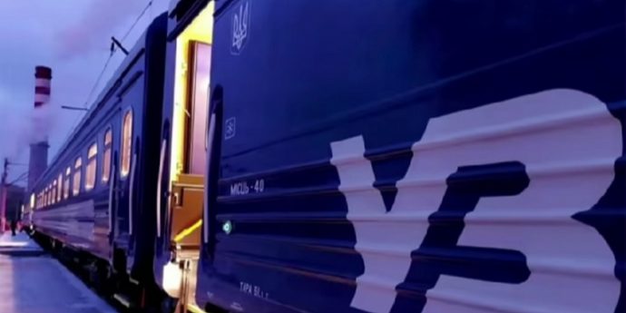 Ucraina riorganizza rotte ferroviarie a causa degli attacchi russi per garantire sicurezza e continuità dei servizi di trasporto